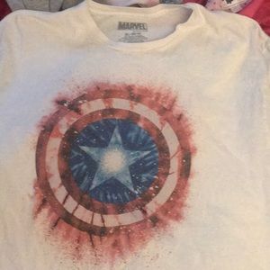 Men’s captain America t shirt